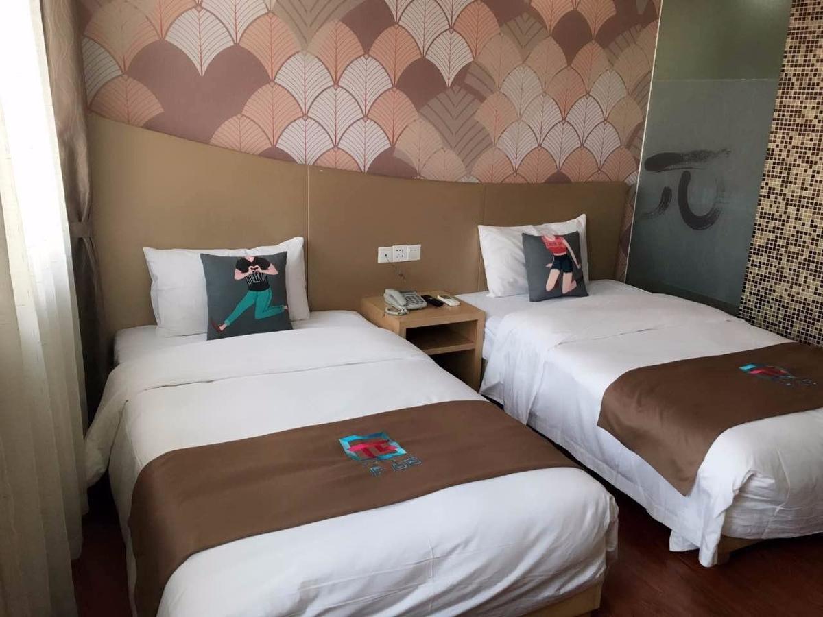Pai Hotel Heze Dingtao Wantai City Екстер'єр фото
